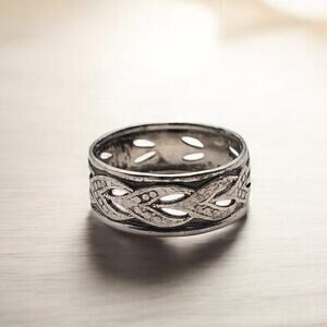 Twisted Scrollwork Ring Size 9 Sterling Silver – Celtic Inspired Band